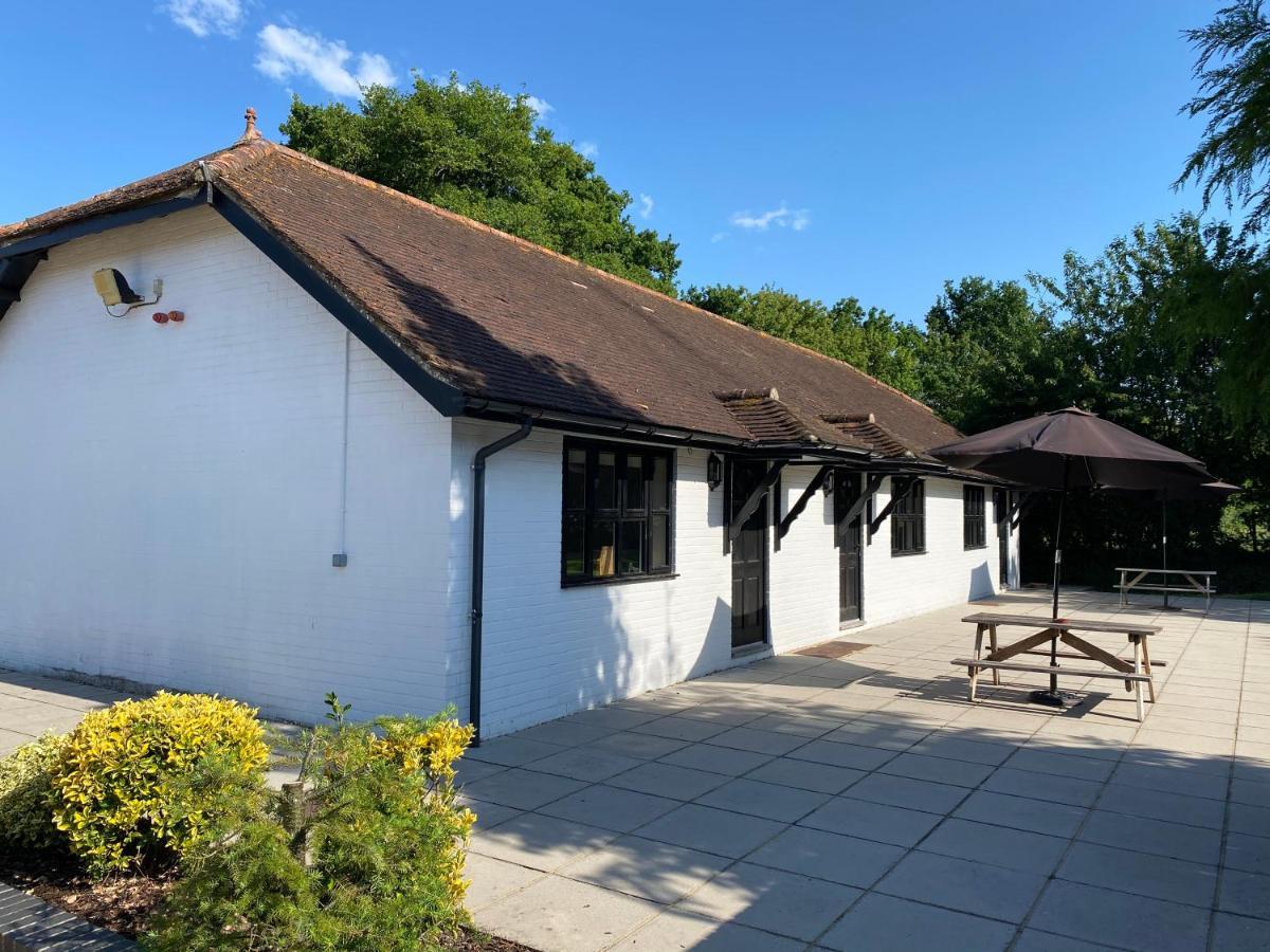 George & Dragon Country Pub & Hotel Wolverton Townsend Tadley Exterior photo