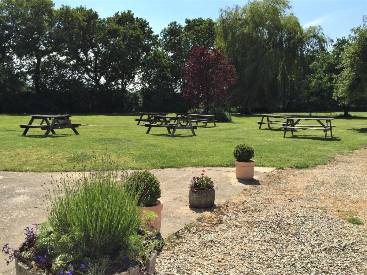 George & Dragon Country Pub & Hotel Wolverton Townsend Tadley Exterior photo