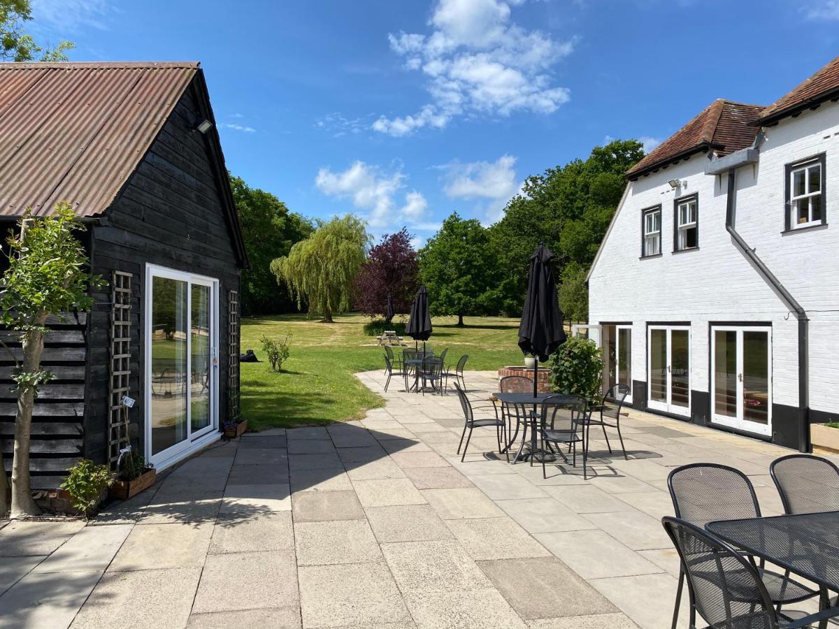 George & Dragon Country Pub & Hotel Wolverton Townsend Tadley Exterior photo